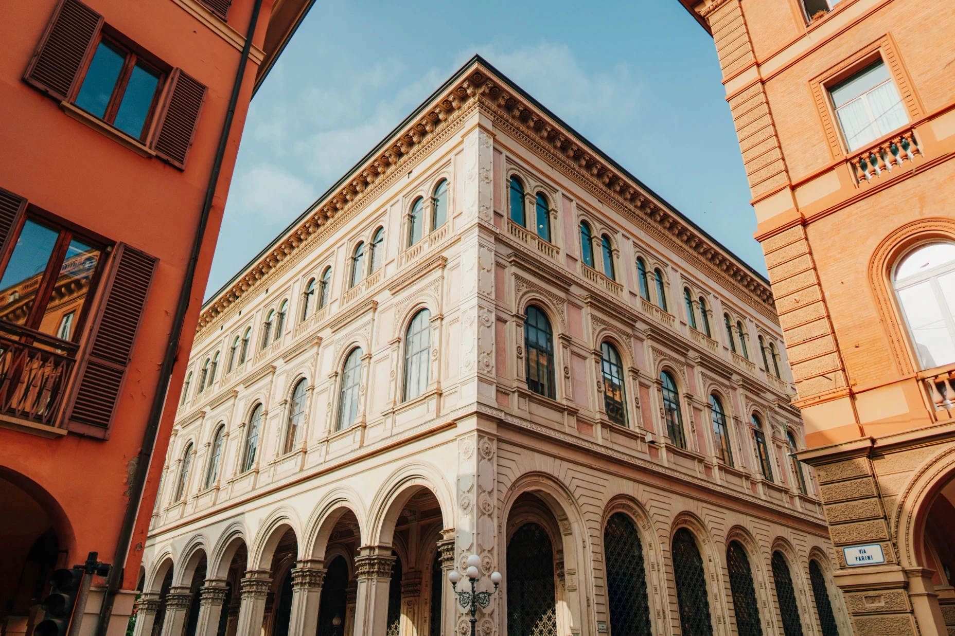 Immagine di palazzi a Bologna