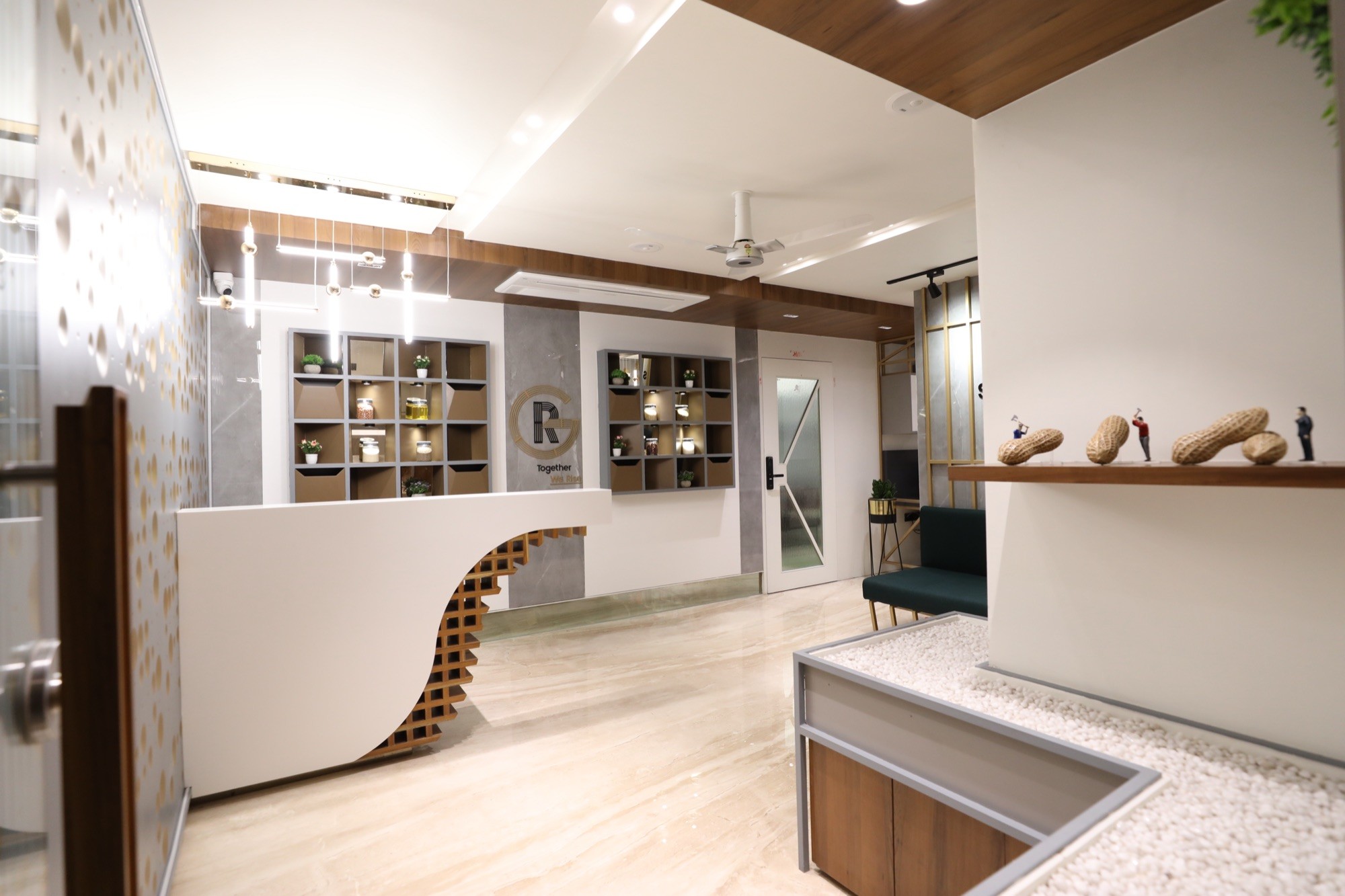 Twin Star Office, office interior designed by The Auura