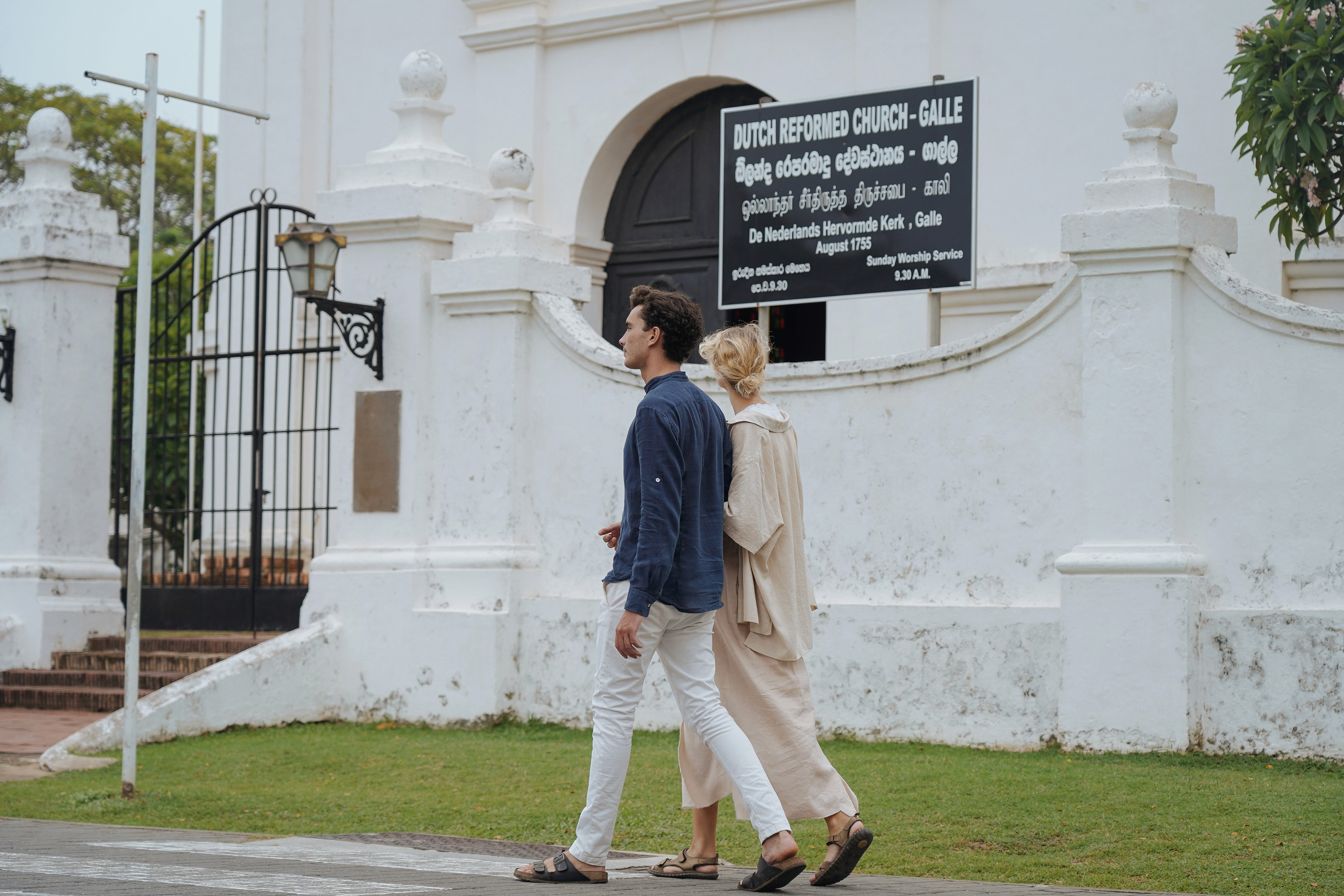cultural walking experiences in galle fort sri lanka with local guide