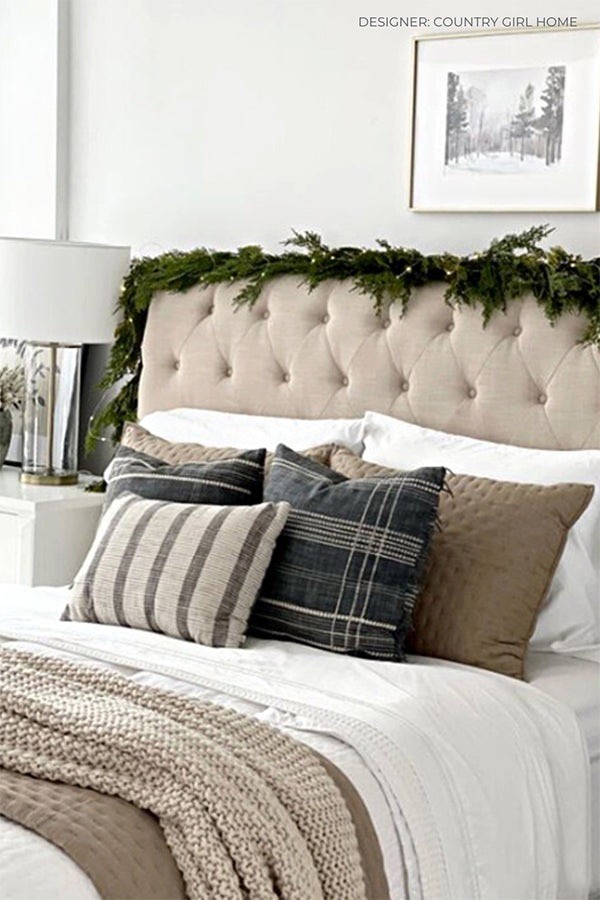 Christmas Garland Bedroom 2022