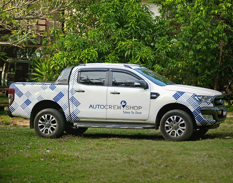 Social media and brand design for Lahore-based auto service startup offering doorstep car maintenance.