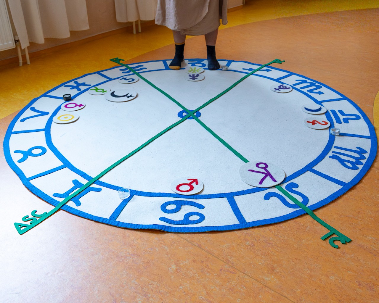 Dynamic picture of a cyclist riding downhill