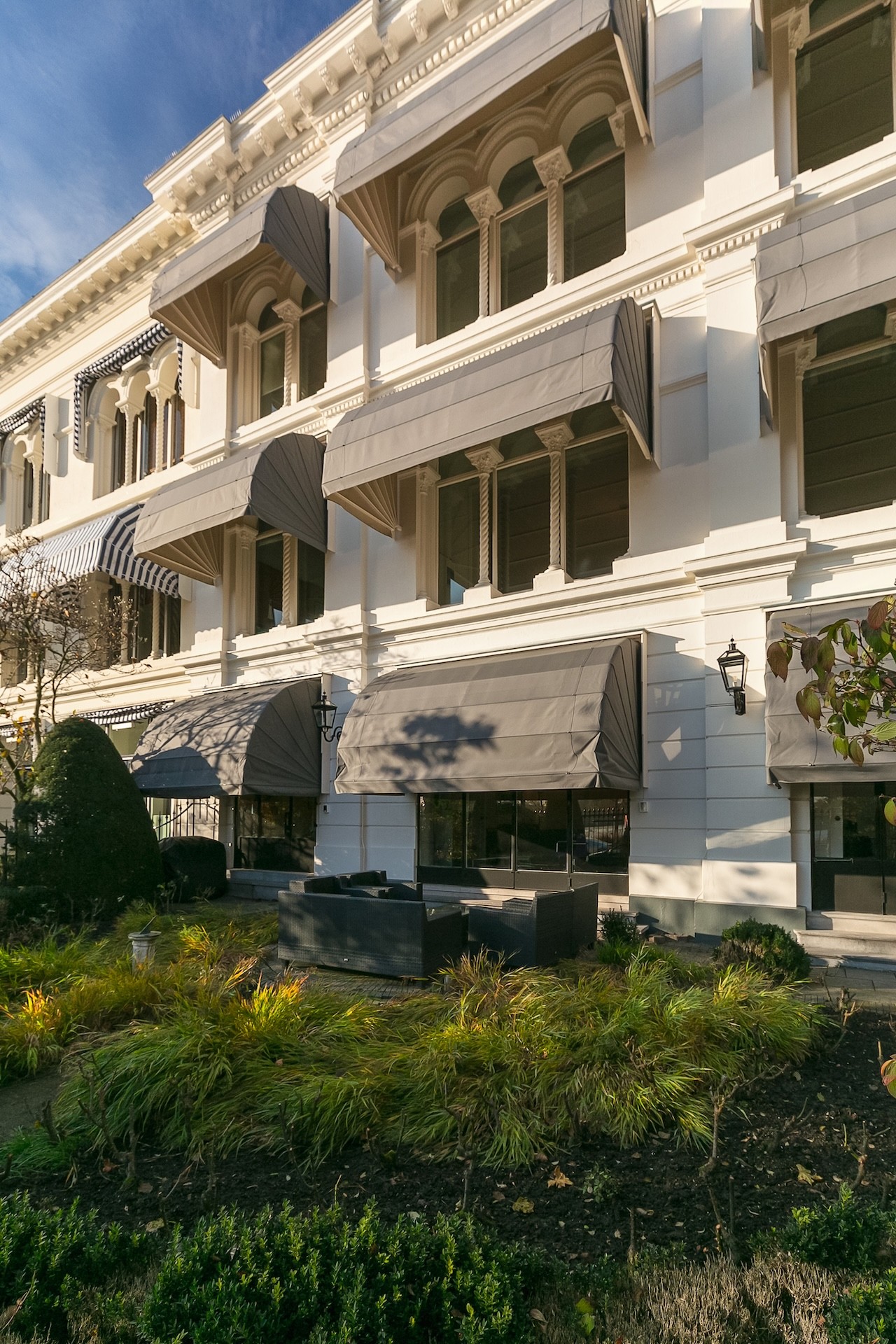 Zonwering - Dugreja Putten