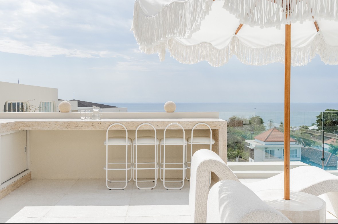 5-bedroom premium villa with ocean views in Bukit, Uluwatu