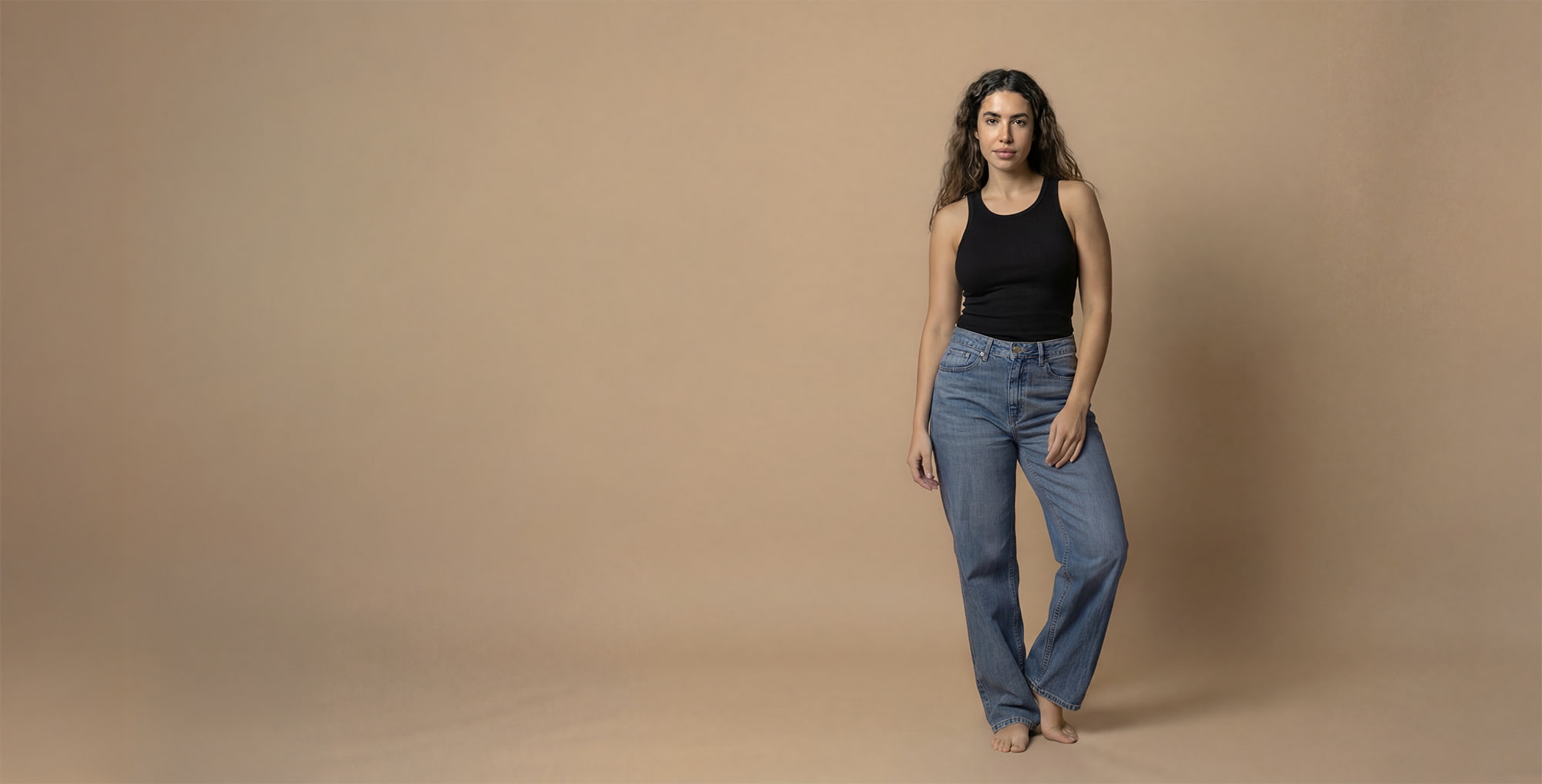 Interaktívny navigátor pre výber estetických ošetrení podľa oblasti tela a tváre v klinike Esthea – omladenie pleti, korekcia postavy a spevnenie tela.