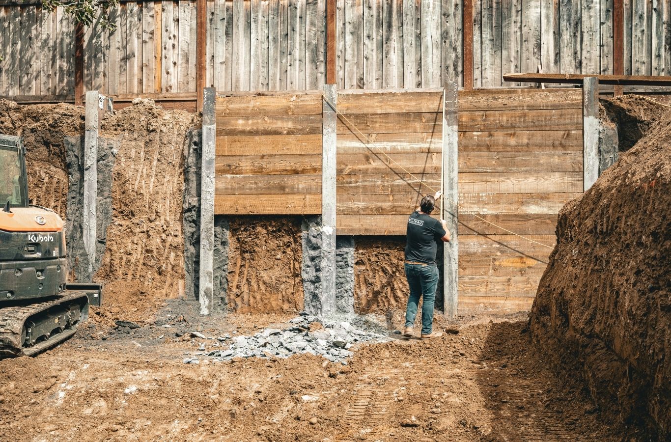 Lisac General Engineering expert performing land clearing services in Santa Clara County, CA with professional equipment and site prep expertise. Land Clearing Services Near Me.