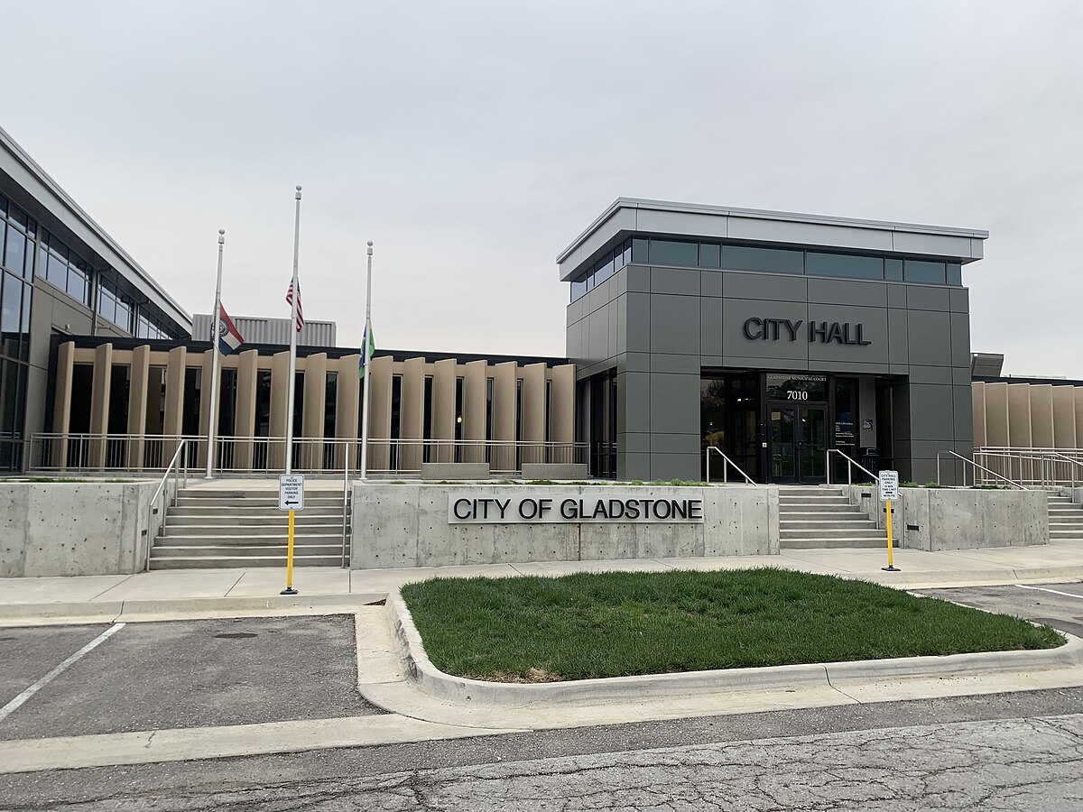 Gladstone, Missouri City Hall.