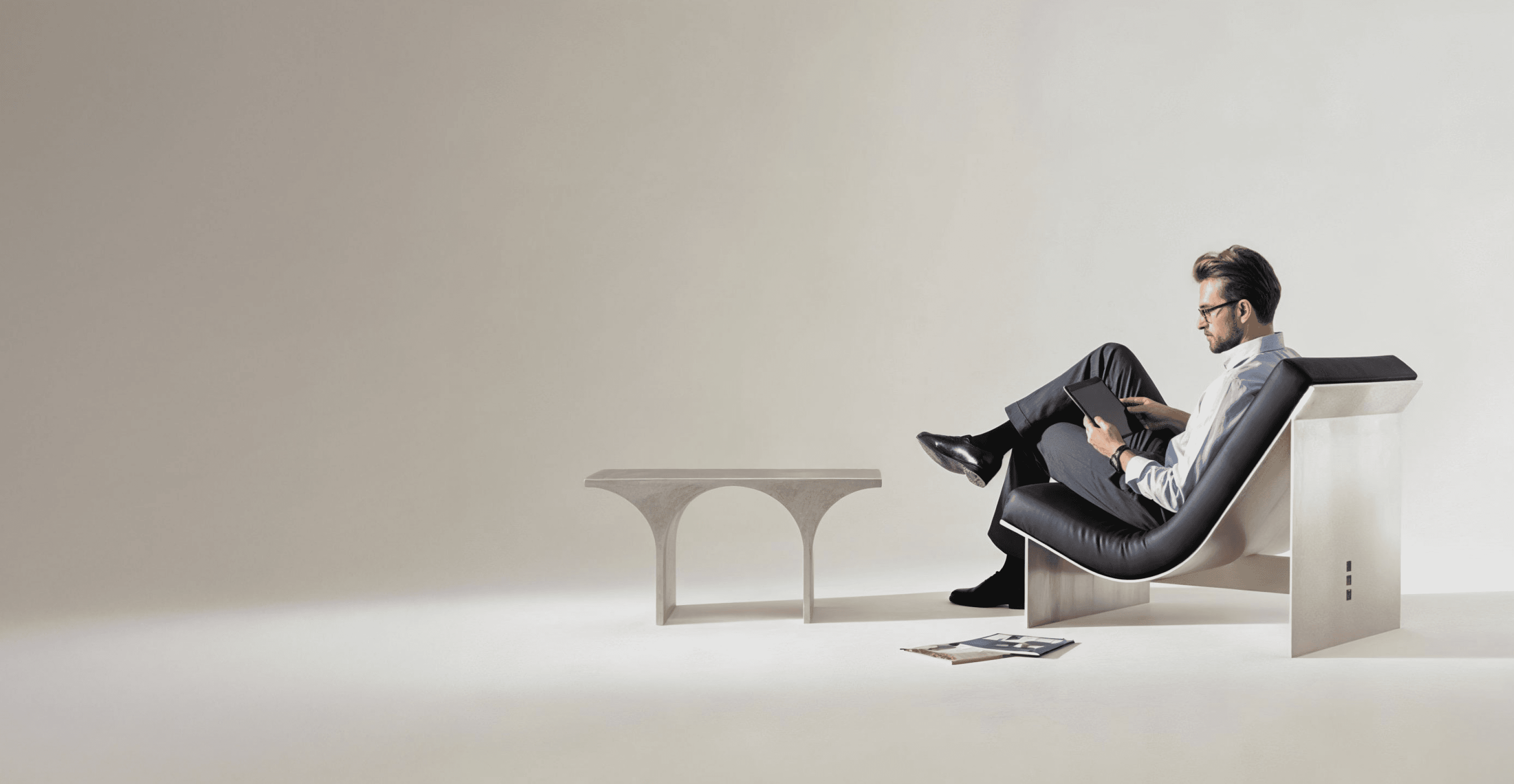 company formation in dubai uae - a men sit in the sofa