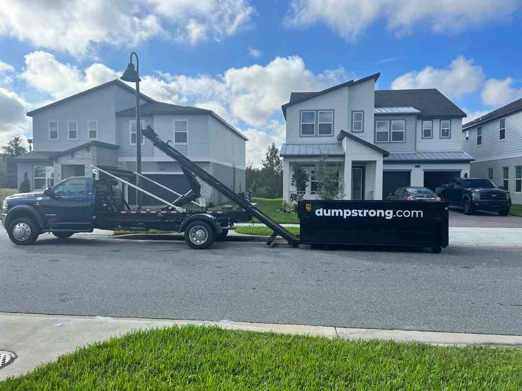 roll-off-dumpster-dumpster-strong-truck