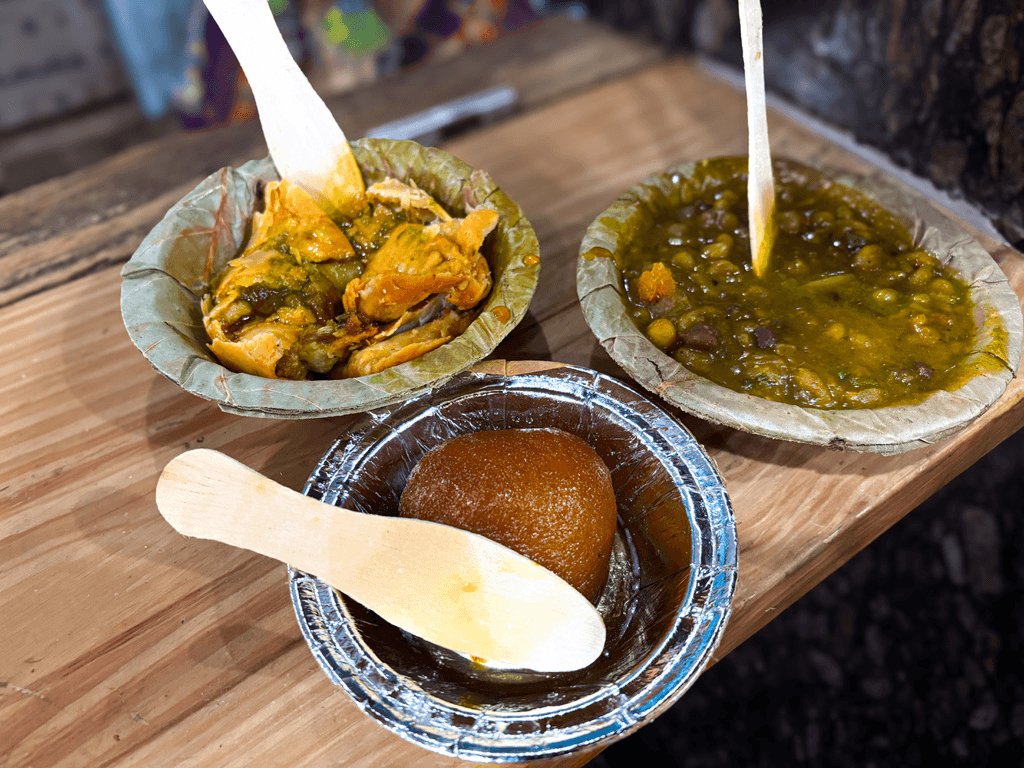 Samosa chutney, aloo tikki chole, gulab jamun
