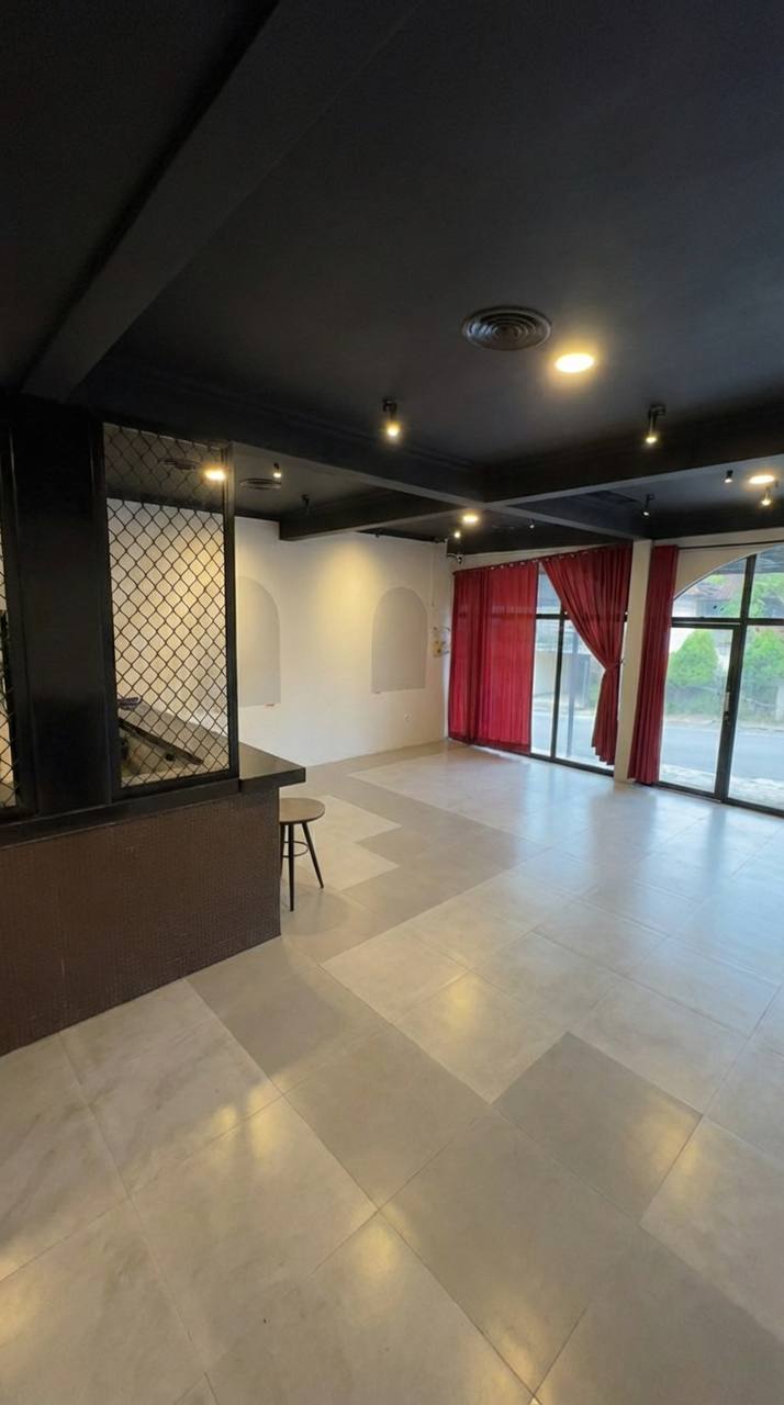 200 m² commercial space for lease on the main road of Canggu Batu Bolong