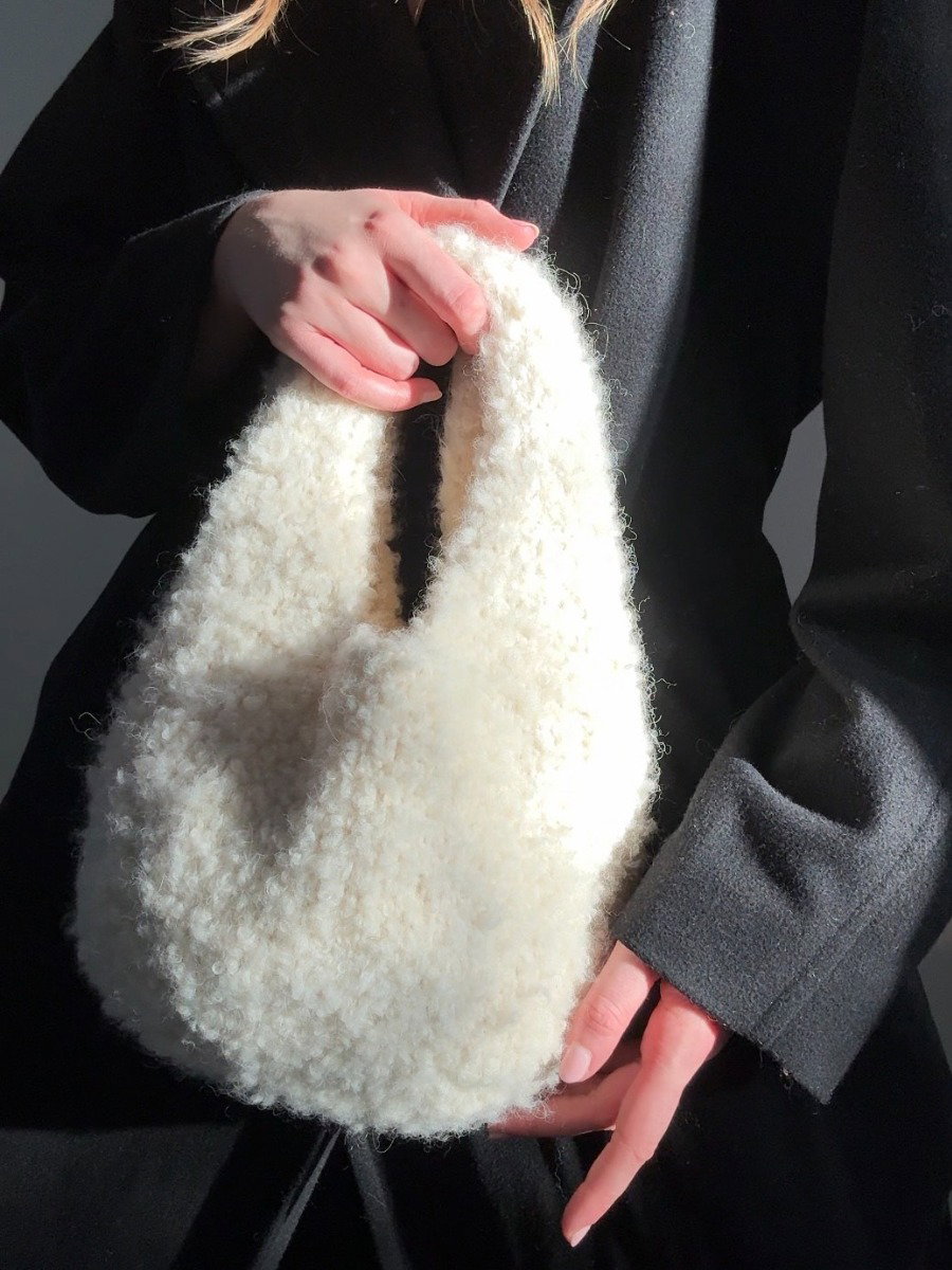 Mist Bag knitting pattern by Garn og Slikt