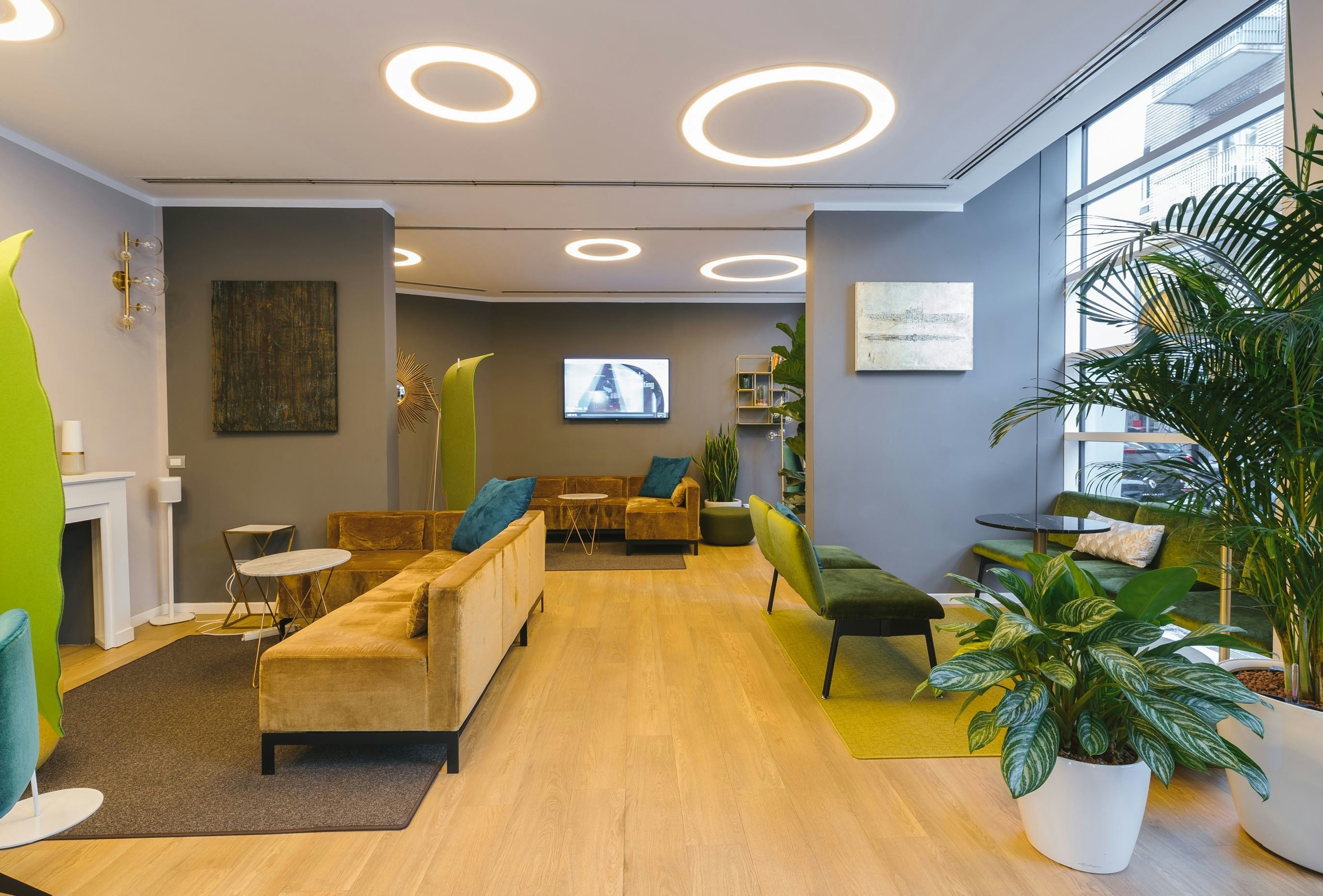 Premium workspace interior design in Navi Mumbai