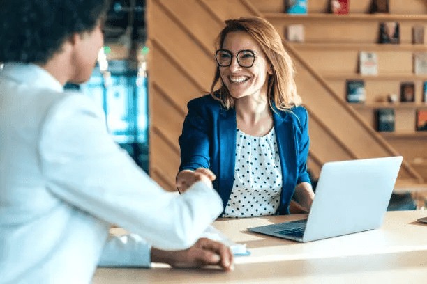 Why Share of Voice Metrics Matter More Than Traffic in B2B AI Visibility