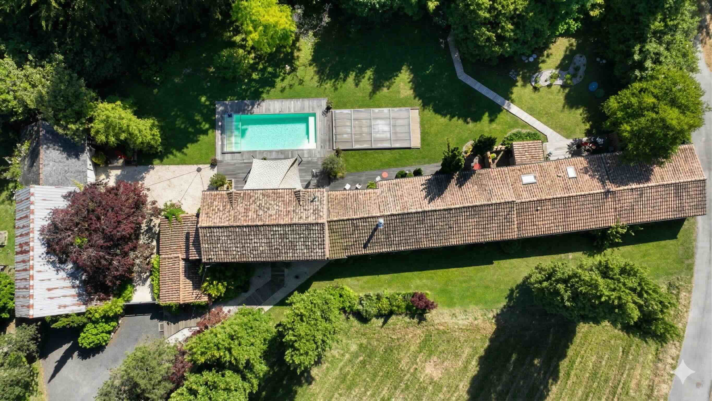 vue aérienne du Clos de la Hourserie