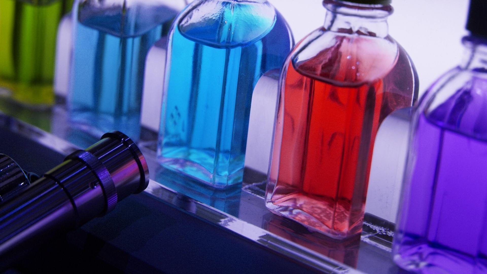 カラフルな液体