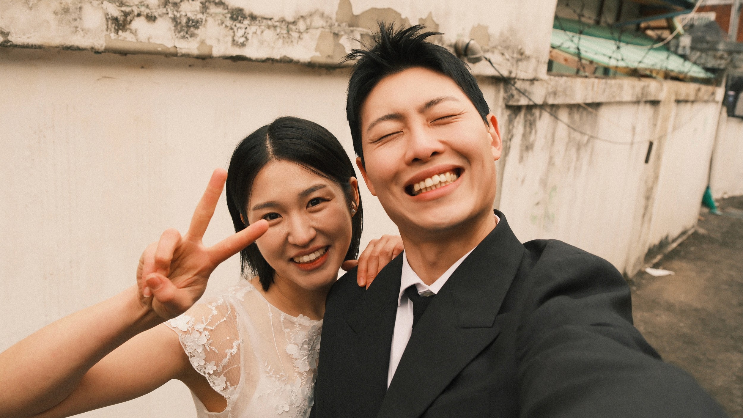 [필름커넥트] 용산 백빈건널목 웨딩스냅 후기 | 작가추천 카인드오브