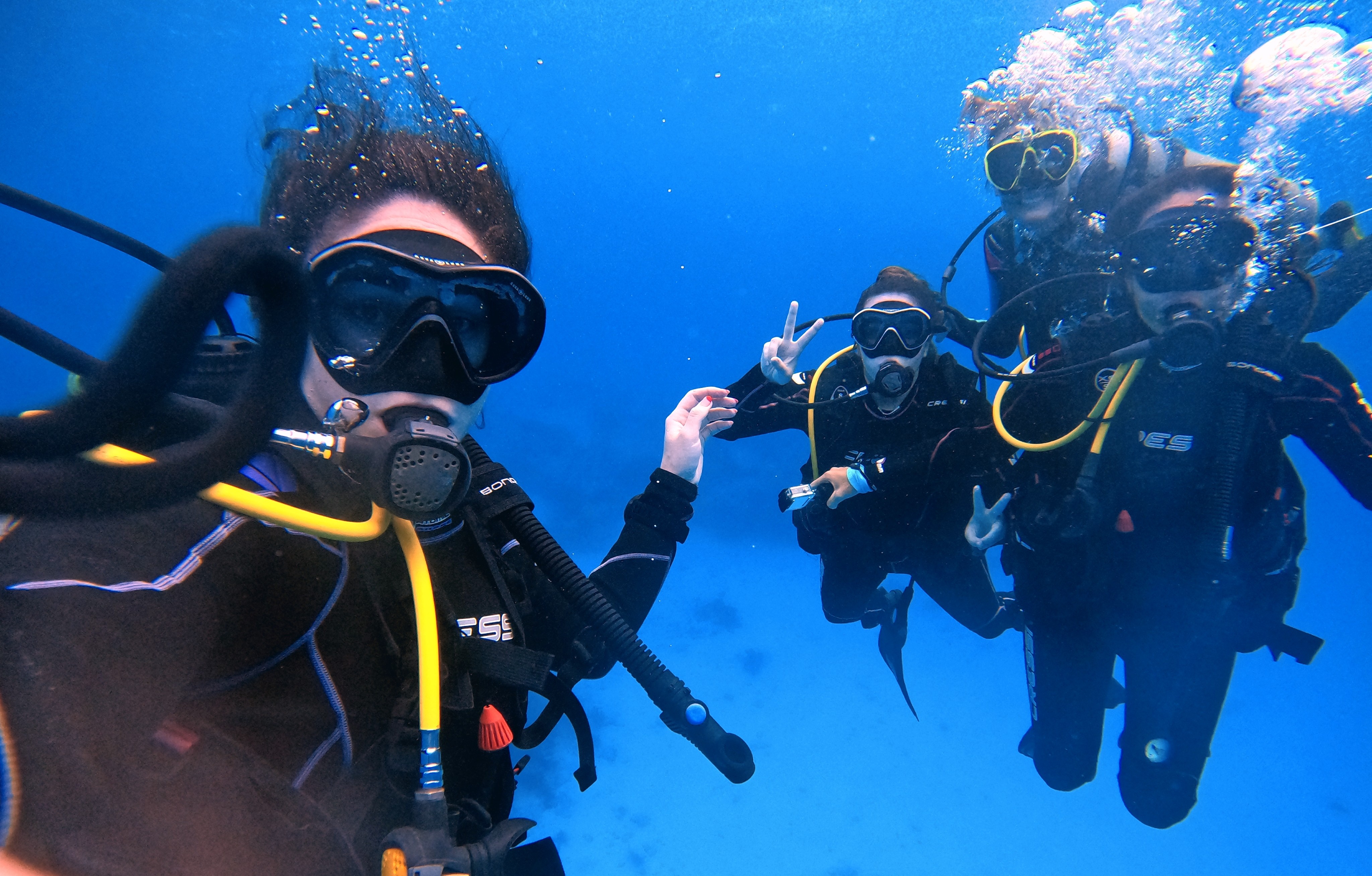 Coach explaining stuff to an athlete