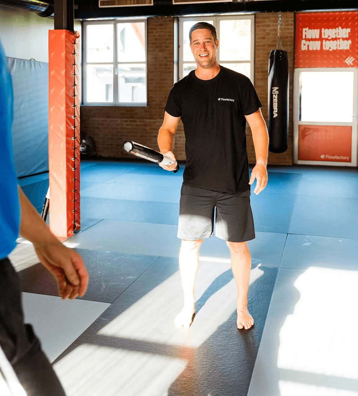 flow-factory-krav-maga-how-to-join-the-flow-probetraining-buchen-trainieren-mit-uns-nachgespräch-1-kampfsport-in-braunau
