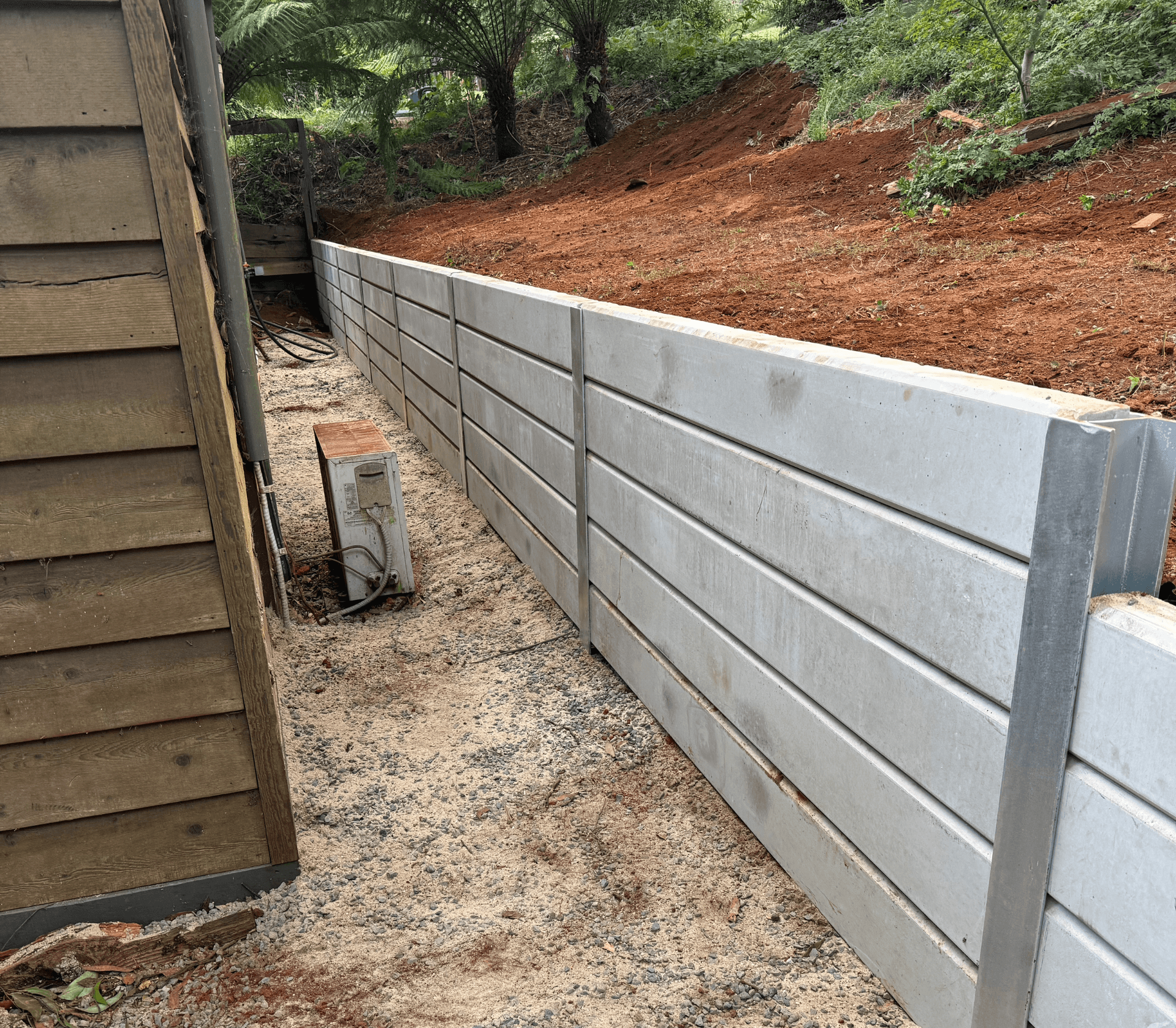 MXJ retaining wall