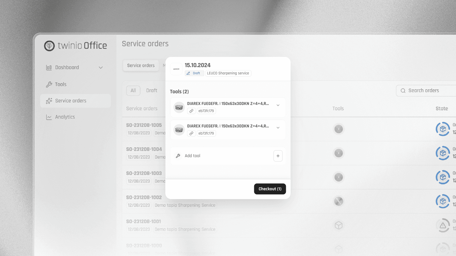 twinio Office Übersicht der Serviceaufträge mit Status, Werkzeugen und Suchfunktion.