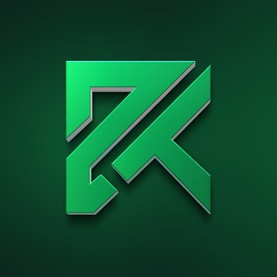 shallow focus photography of woman outdoor during day