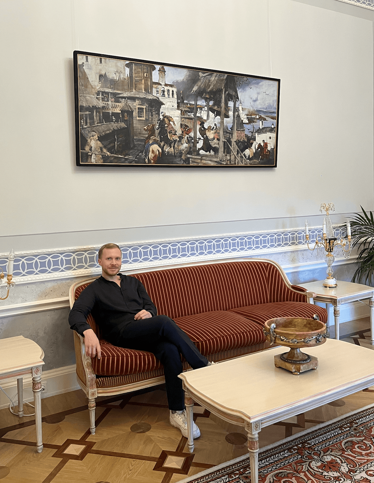 Выставка Ивана Логинова в Государственном комплексе «Дворец конгрессов»