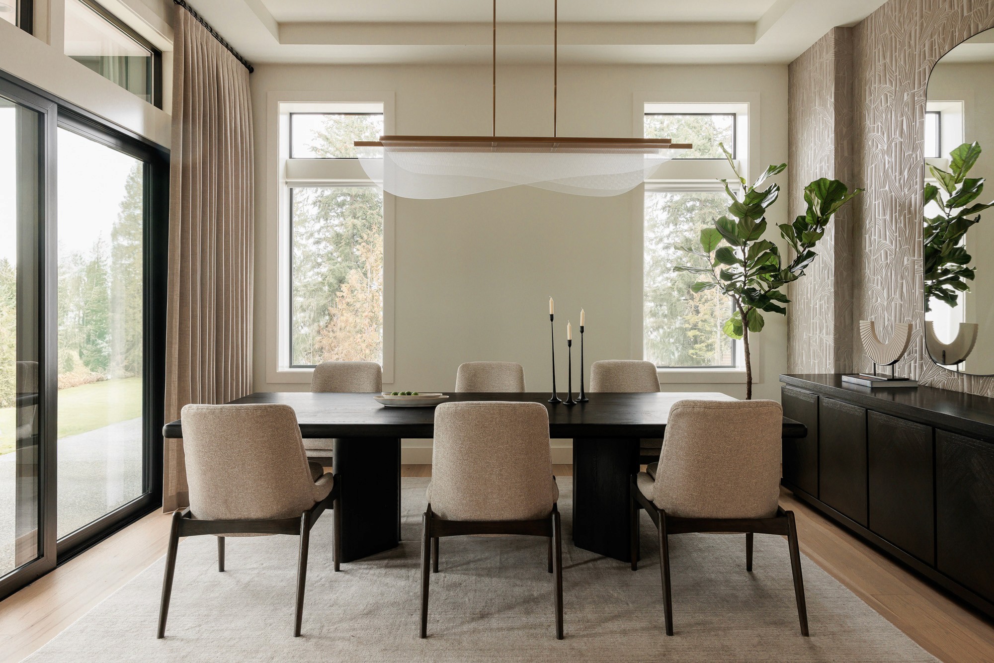We’re so excited to share details from The Woodinville House: Dining Room –– one of our favorite interior design + professional organizing projects in Woodinville, WA.