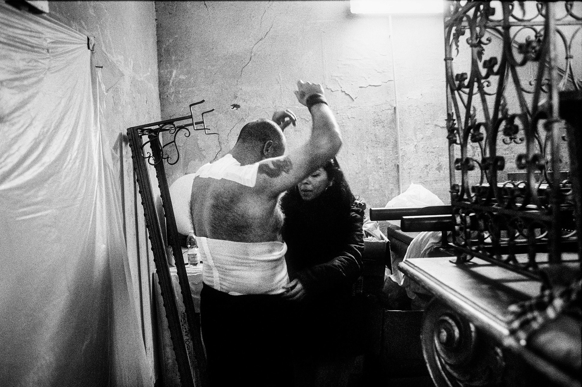 Rodion – Star Behavior – dynamic shot playing electric guitar with an open-mouth expression