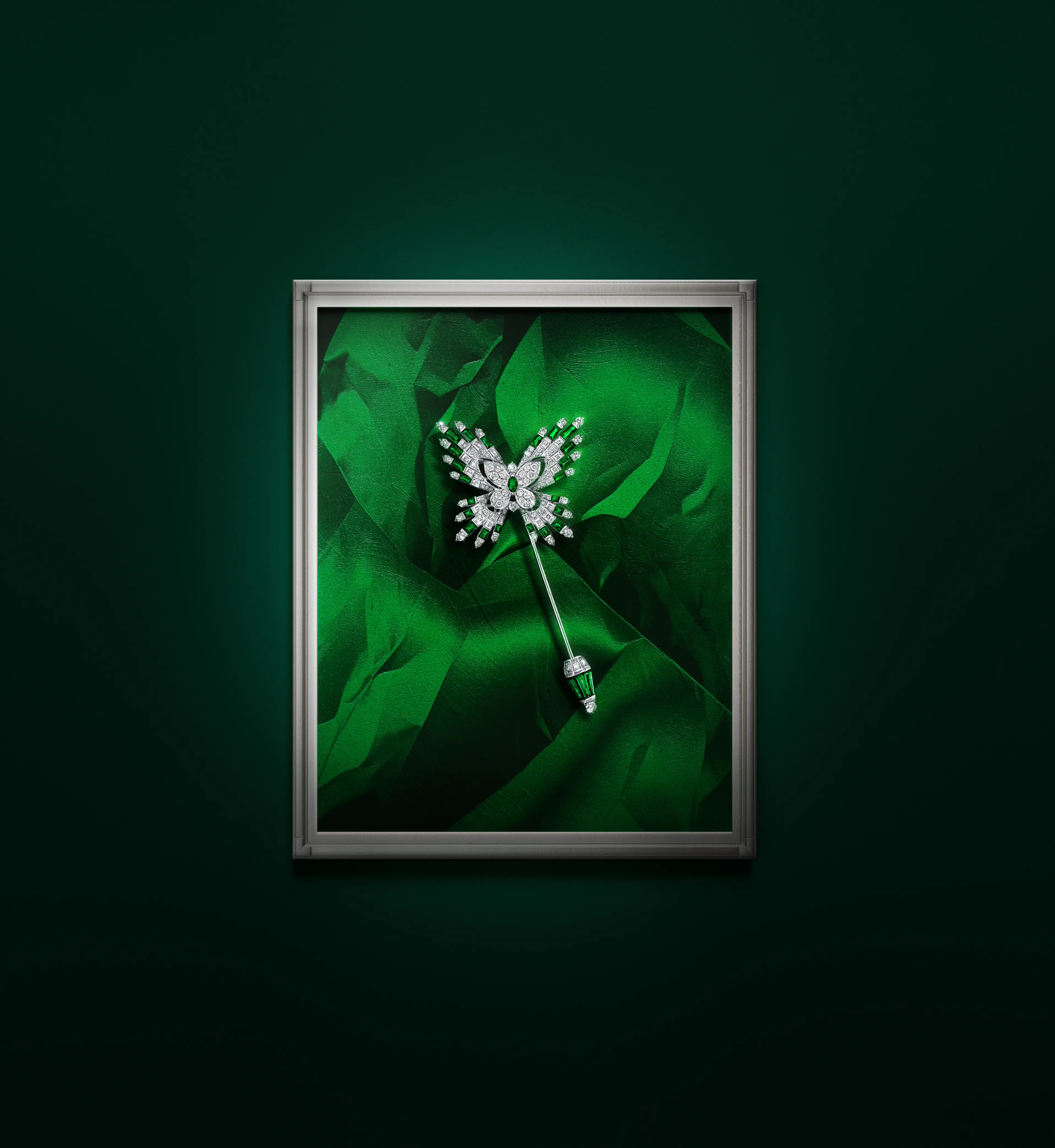 Graff Diamonds Brooch campaign post production by KINN Productions, London — luxury jewellery retouching, 3D compositing and colour grading.