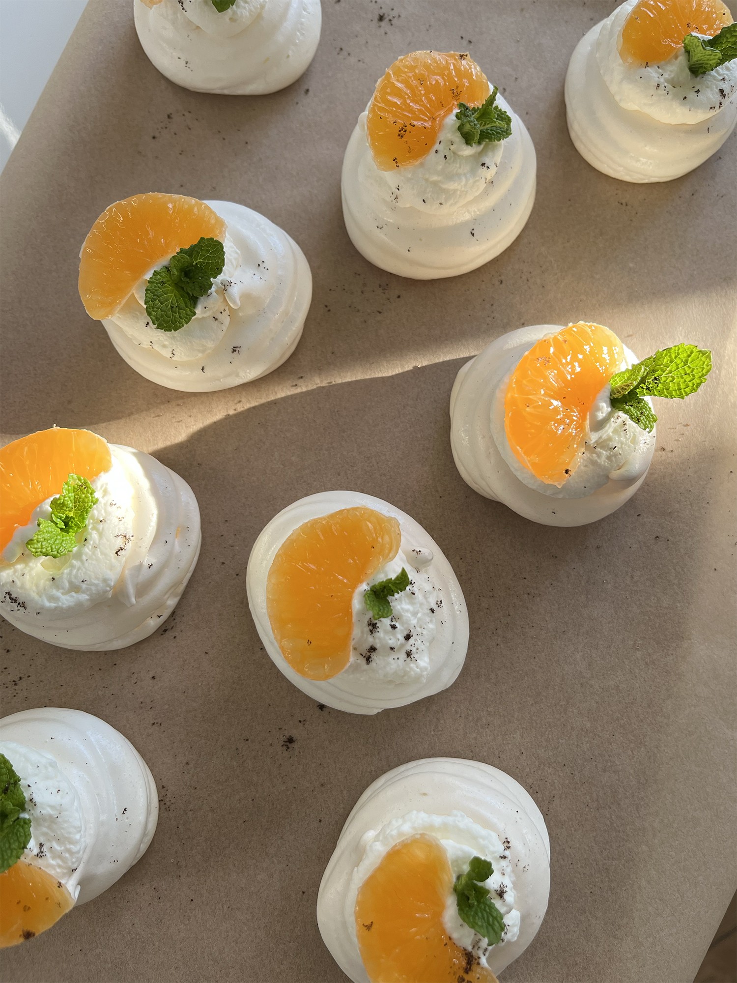 catering, piece cocktail, mini pavlova 