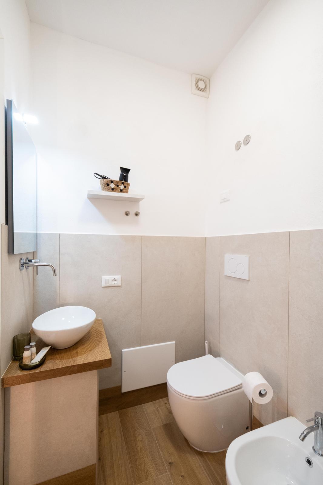 Camera ad Alghero con Balcone e Bagno Privato