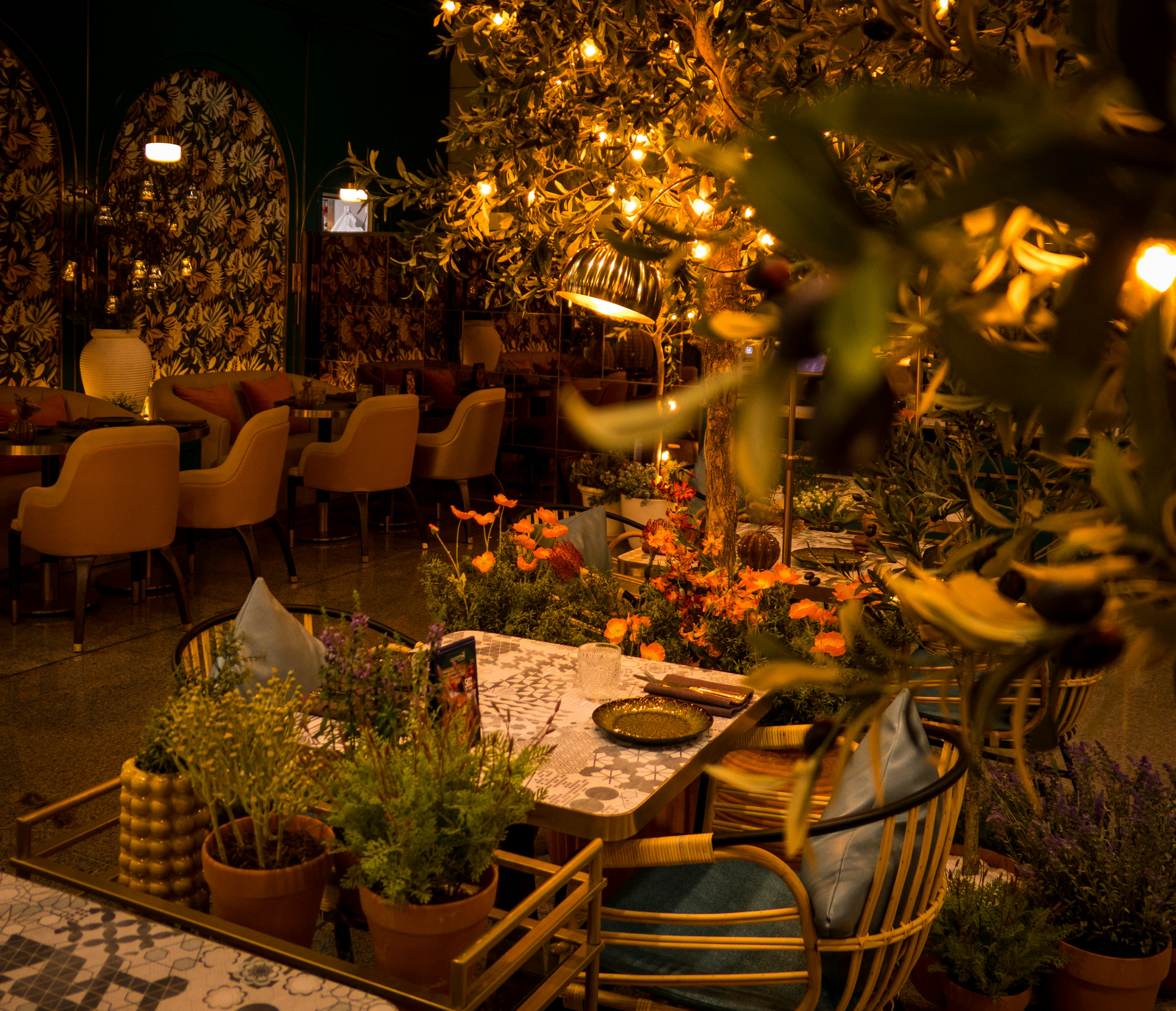 Restaurant terrace dining atmosphere in Side Antalya