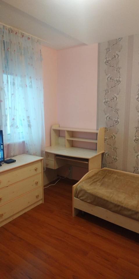 Подкрепа за мама Радослава и дете Мария 