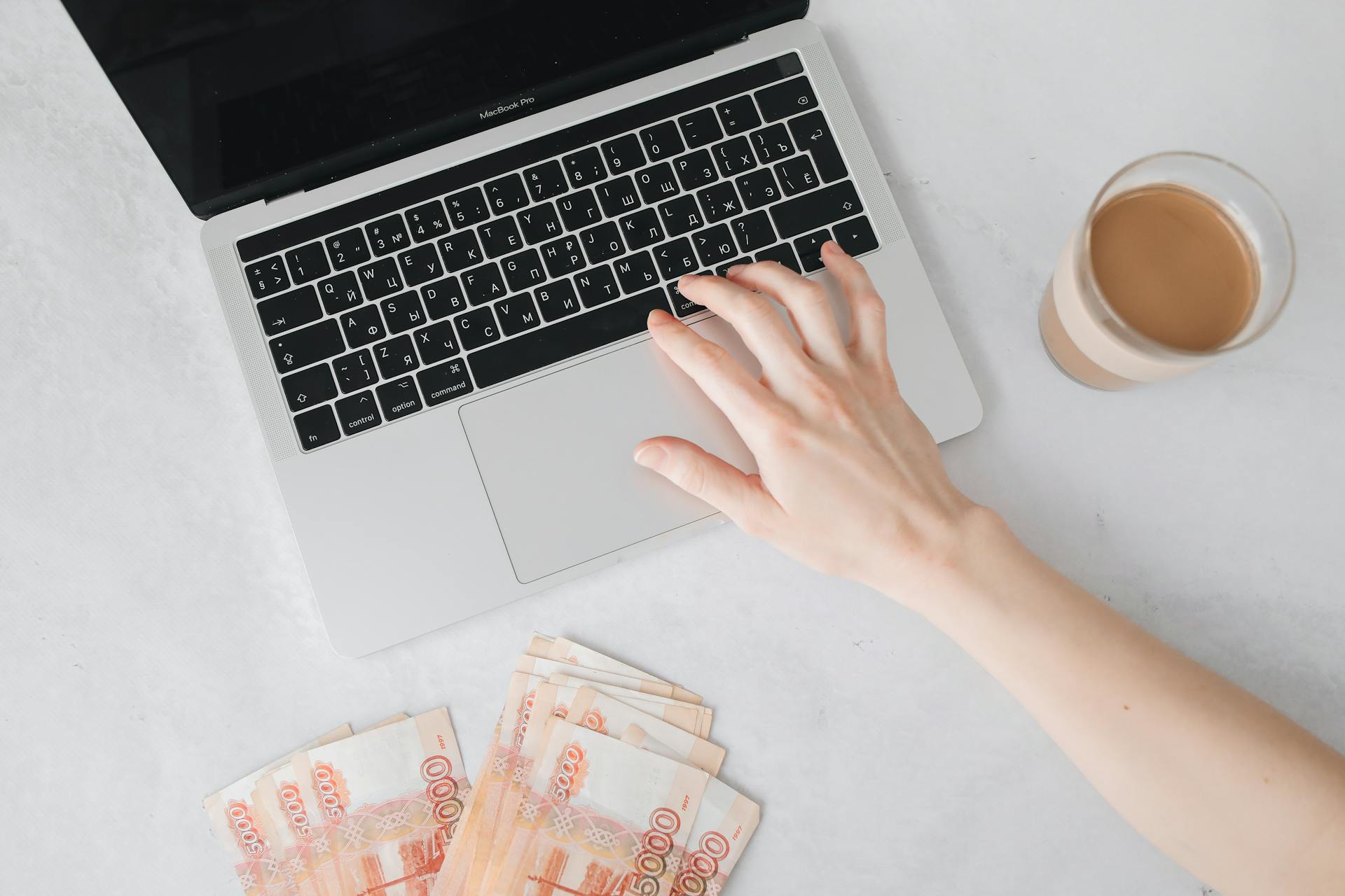 Faster International Payouts for Freelancers, Creators, and Digital Businesses