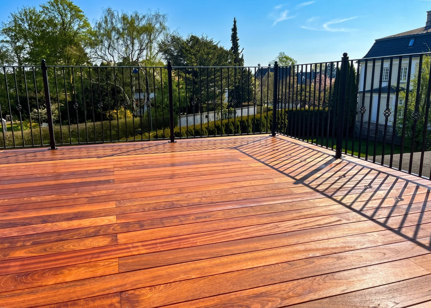 New wooden deck with railing for outdoor living in Copenhagen