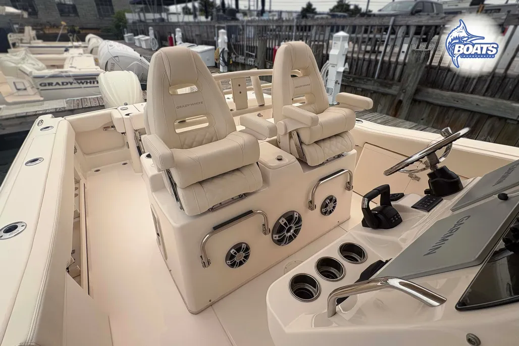 Boat thumbnail 2