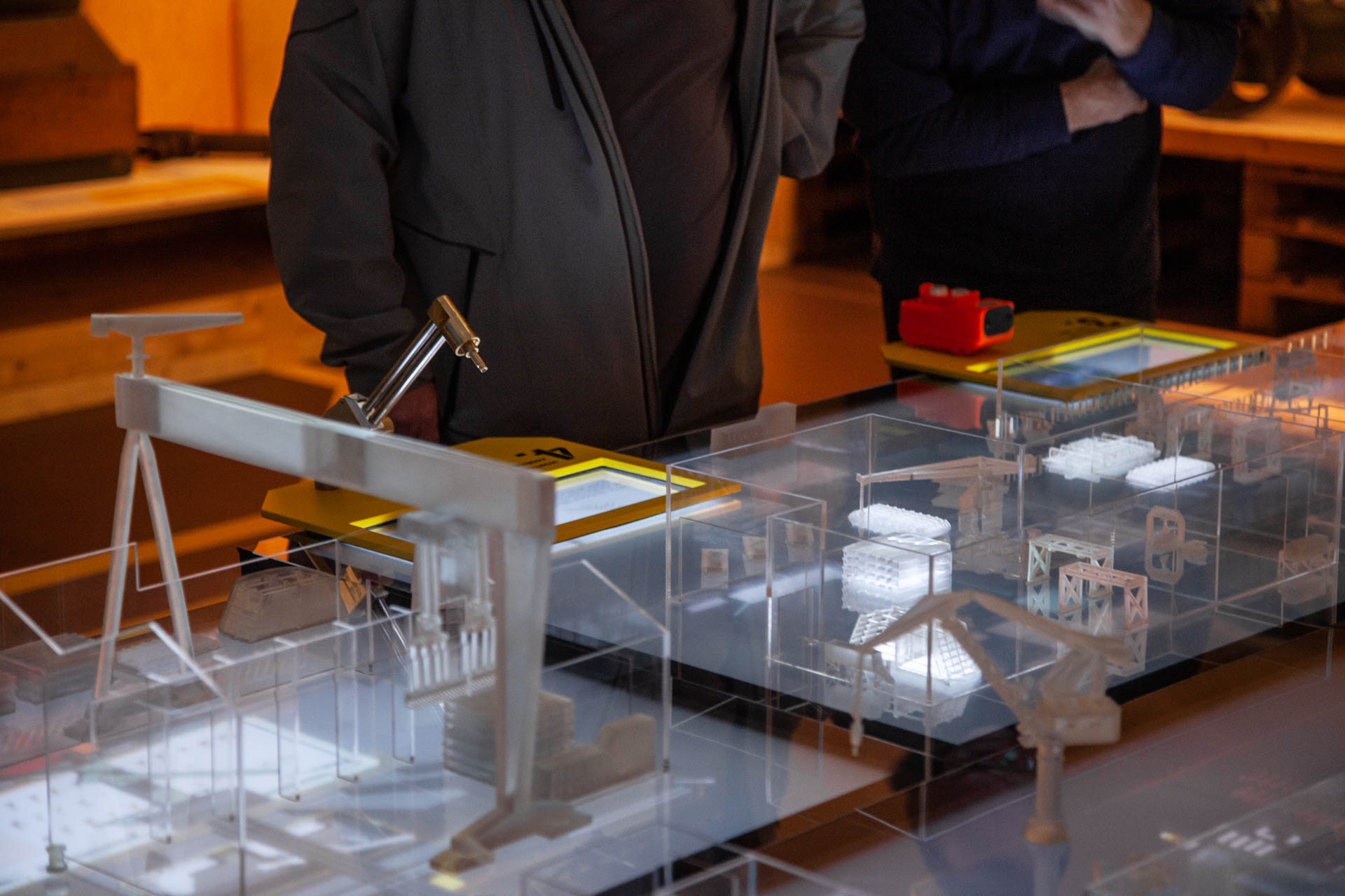 Interactive augmented scientific scale model