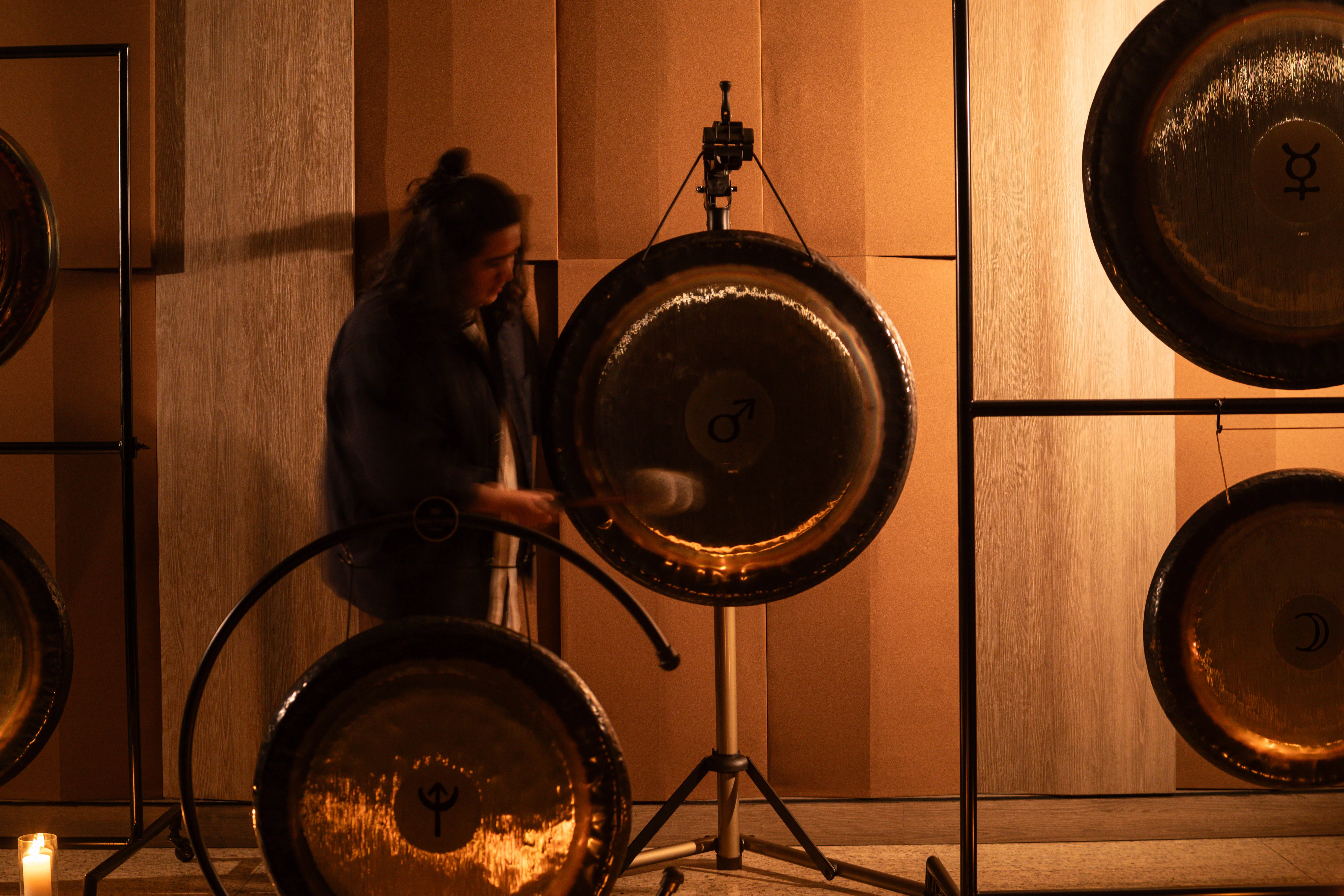 group-gong-bath-candlelit-sound-healing-sukhumvit-bangkok-09-pree-energy-and-sound-bangkok