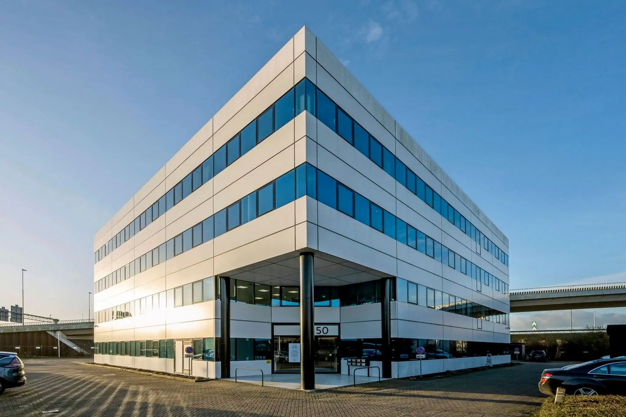 Nieuwe kantoorinrichting Bavinckhouse door Perla