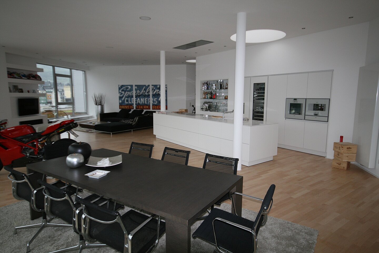 Service Image