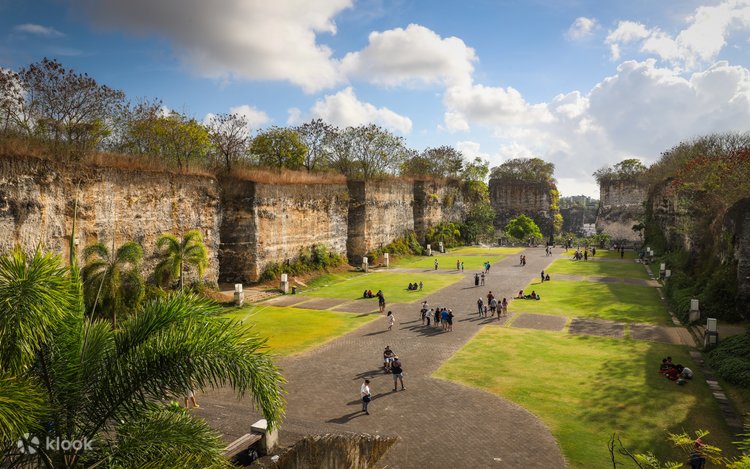 Garuda Wisnu Kencana (GWK Park)
