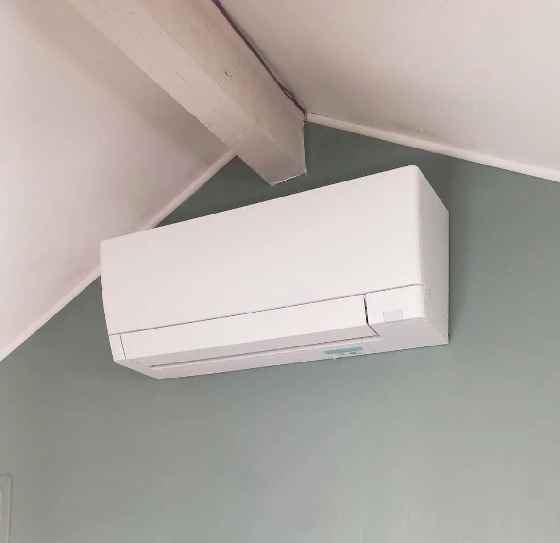 Photo d’installations sur Argenteuil - Clim Alain - Expert en installation de climatisation et pompe à chaleur à Argenteuil. Devis gratuit pour l'installation et l'entretien de votre système de climatisation. Service rapide et efficace !