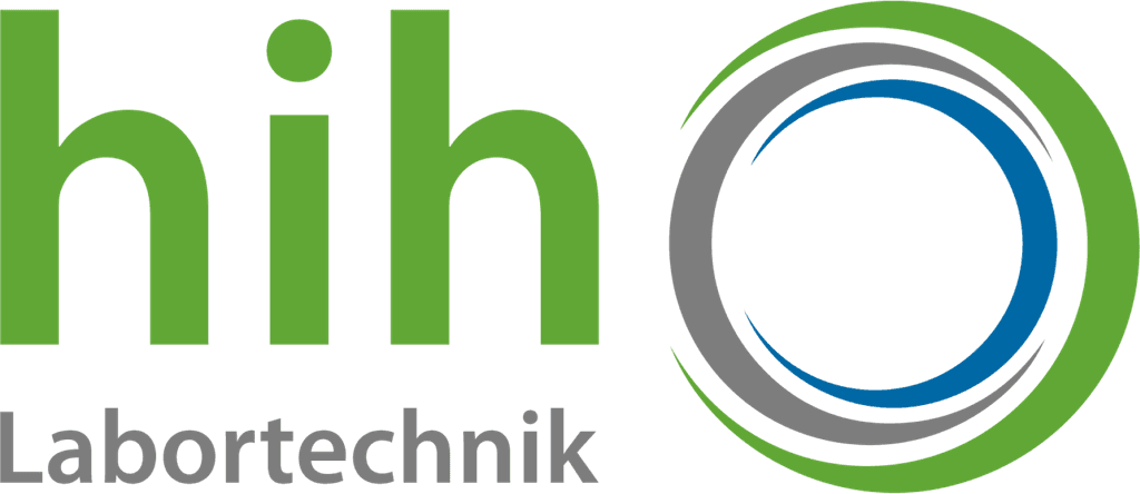 Logo von „hiho Labortechnik“ in den Farben grün und blau mit einem kreisförmigen Gestaltungselement.