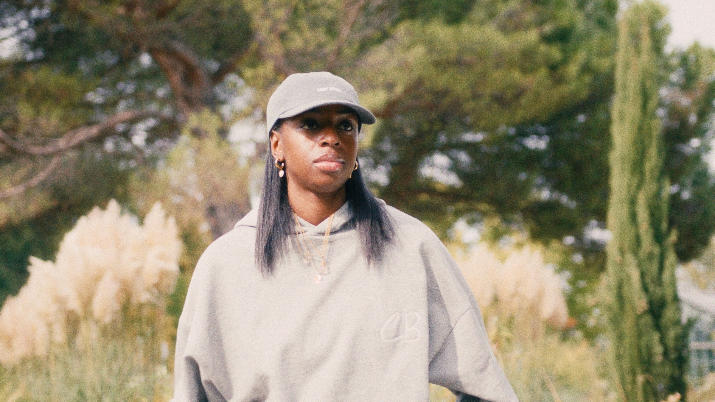 Cat Burns en Colombia