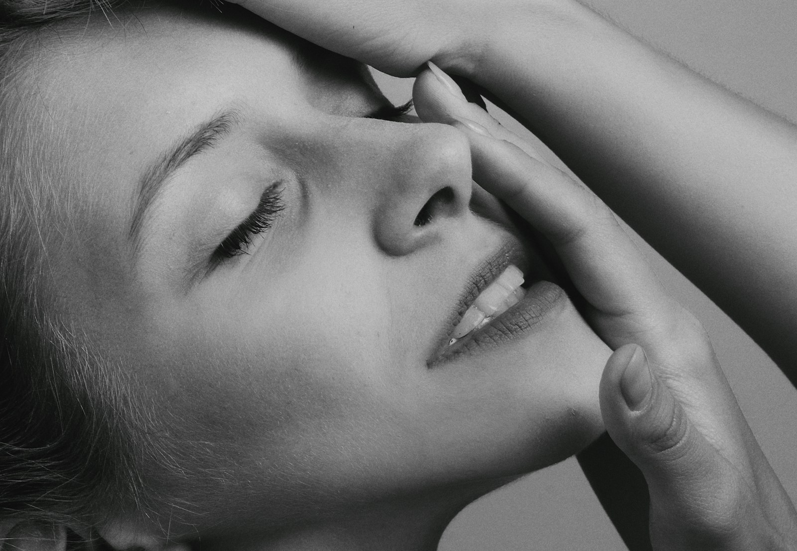 Relaxed facial profile