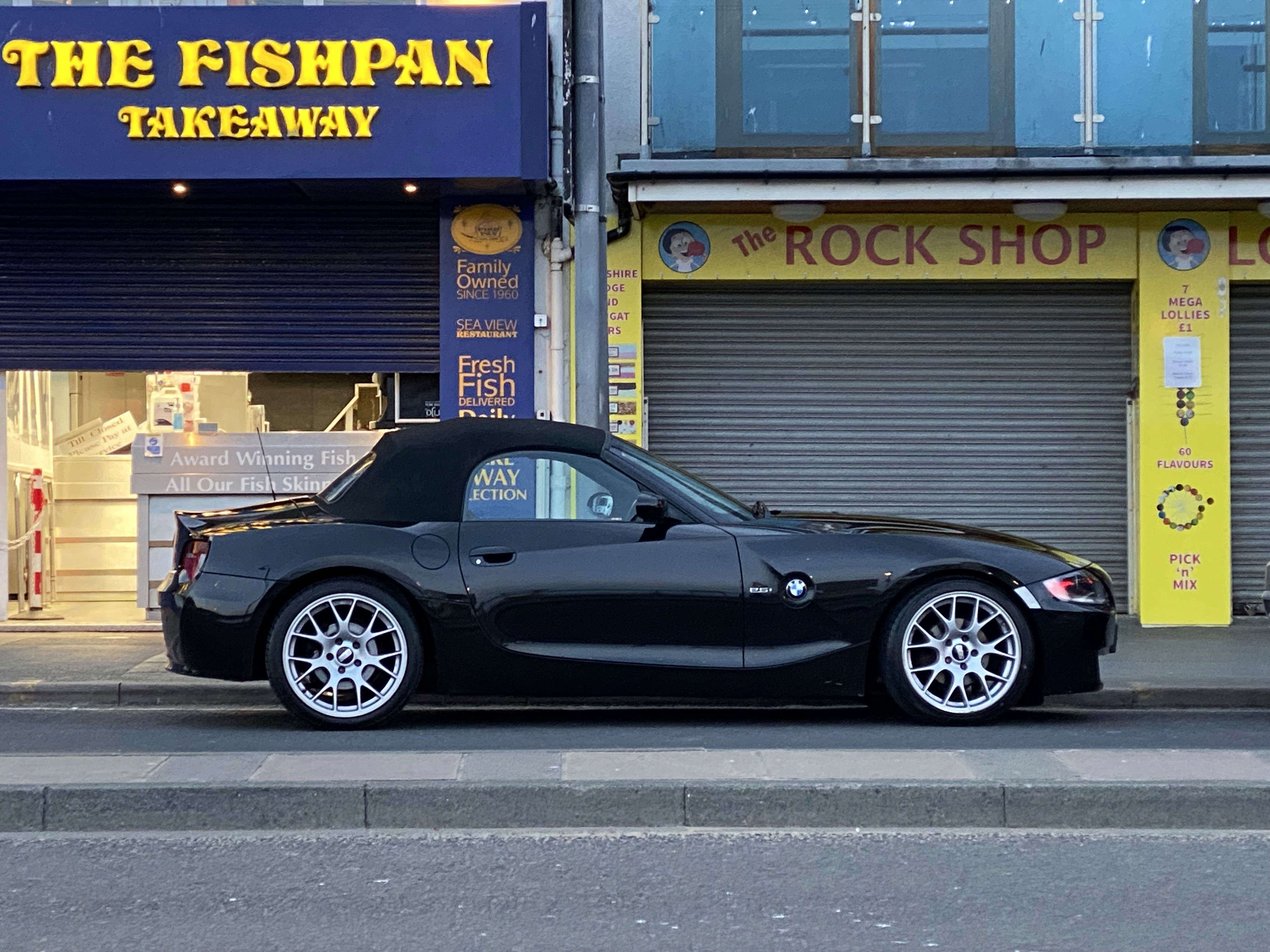 Featuring: BMW Z4 (2006) on BBS CH-R