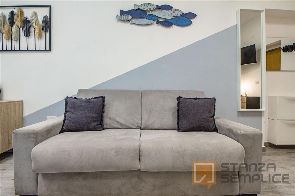 Spacious 35 sqm room in Viale Adua, Sassari