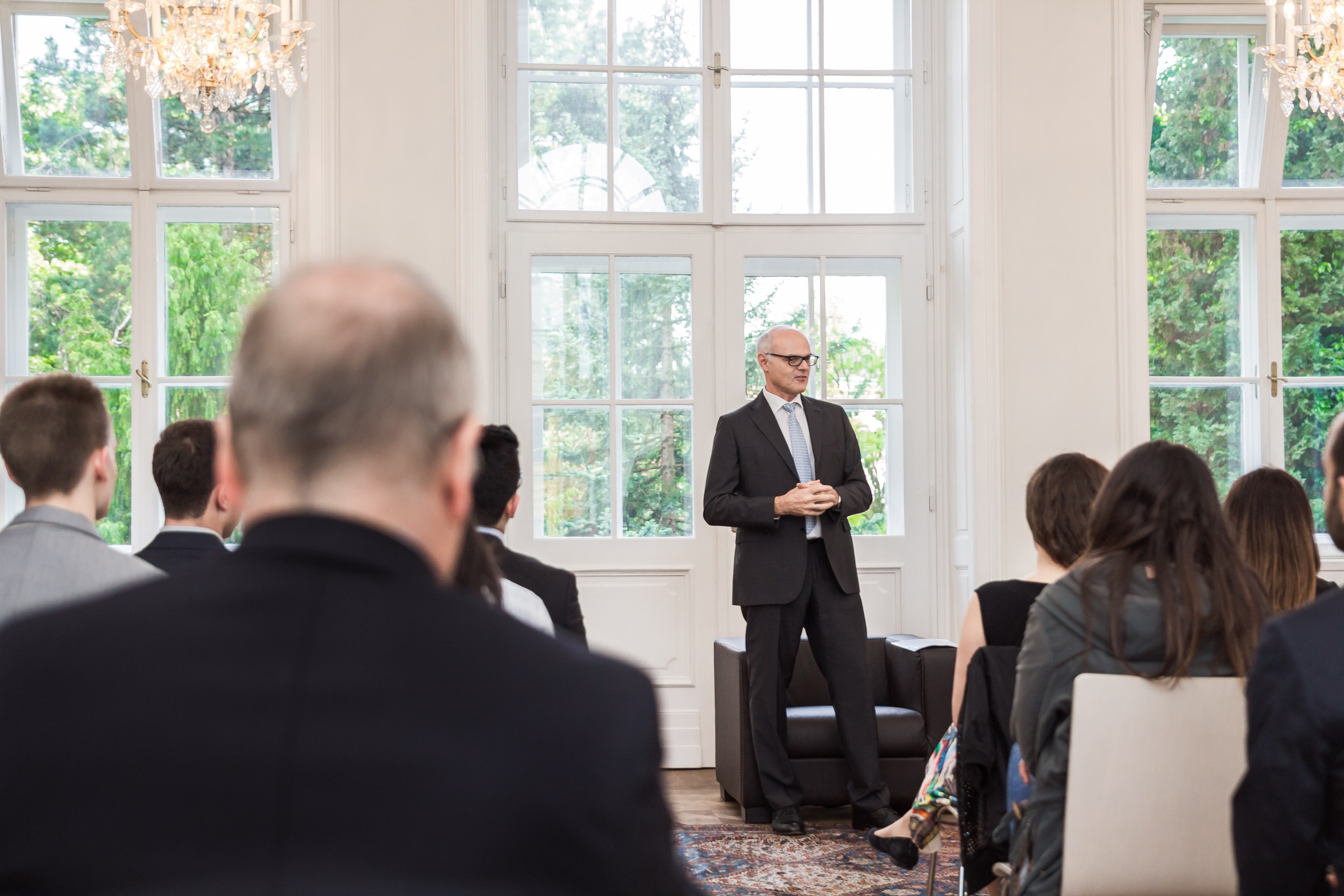 Dr. Karl Stoss, the CEO of Casinos Austria and the Austrian Lotteries talks to LBS students