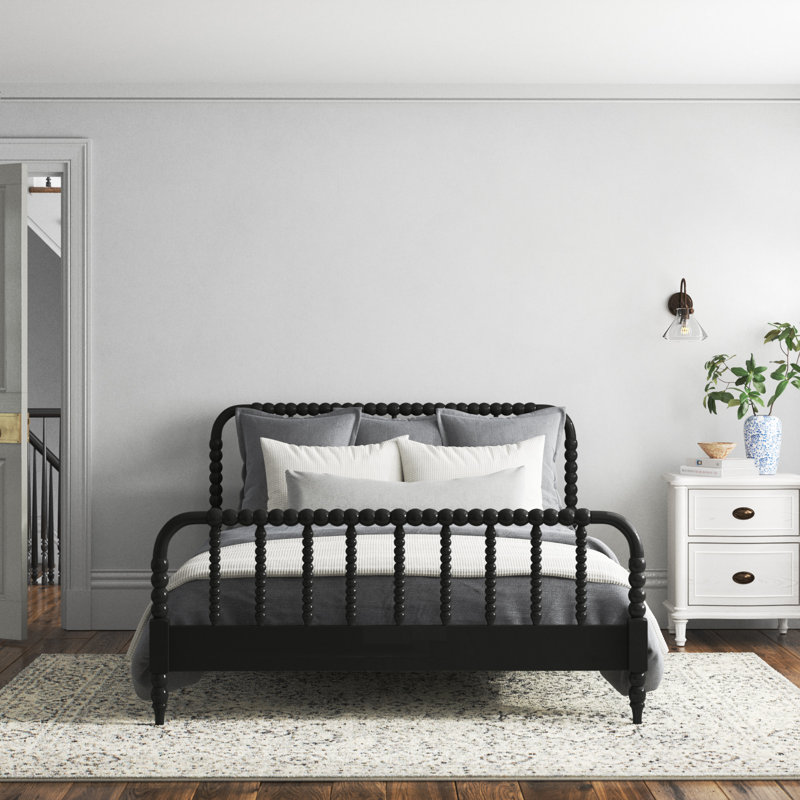 A perfect combination of sophistication and utility, the benbrook solid wood bed fits any space.